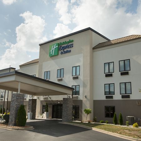 Holiday Inn Express Hotel & Suites Madison By Ihg Εξωτερικό φωτογραφία