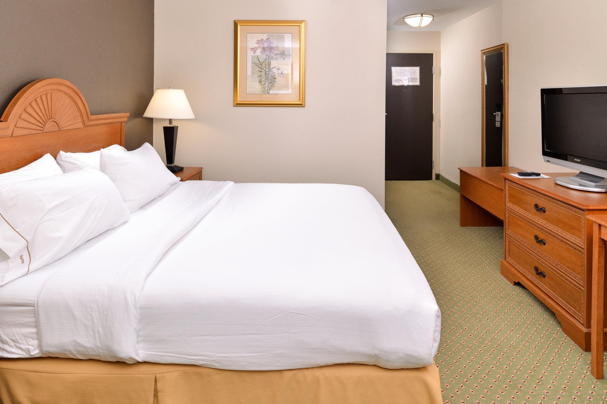 Holiday Inn Express Hotel & Suites Madison By Ihg Εξωτερικό φωτογραφία