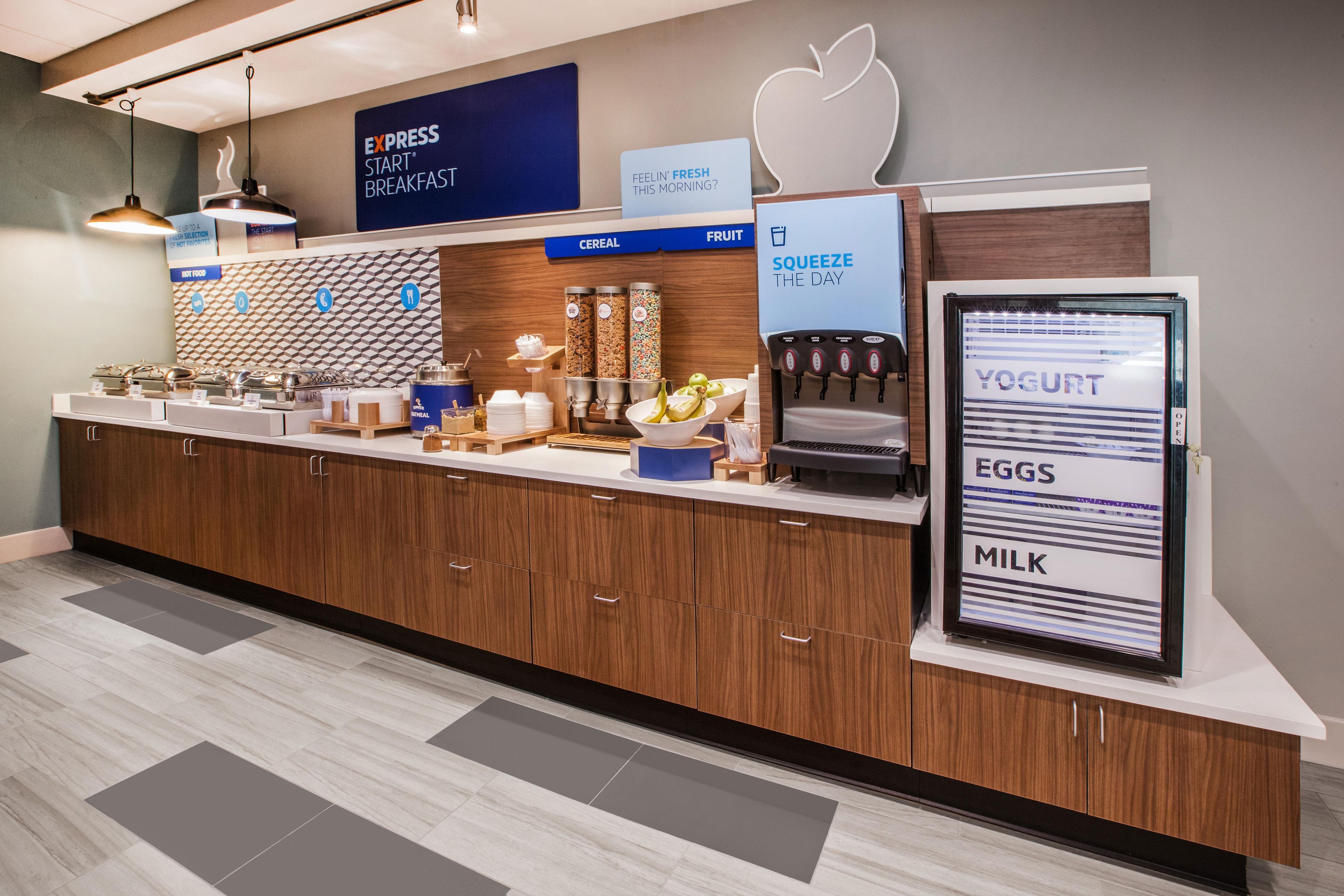 Holiday Inn Express Hotel & Suites Madison By Ihg Εξωτερικό φωτογραφία