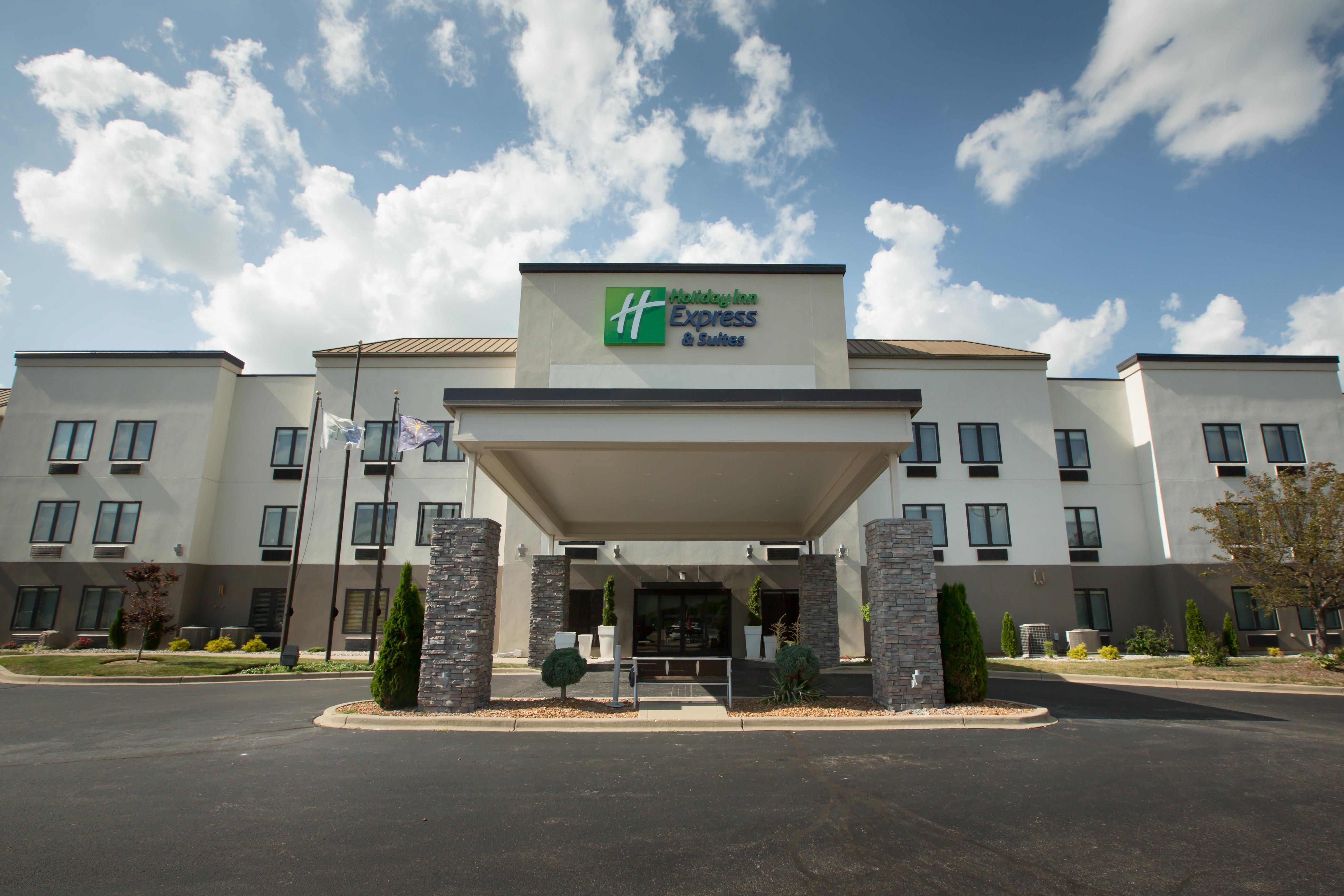 Holiday Inn Express Hotel & Suites Madison By Ihg Εξωτερικό φωτογραφία