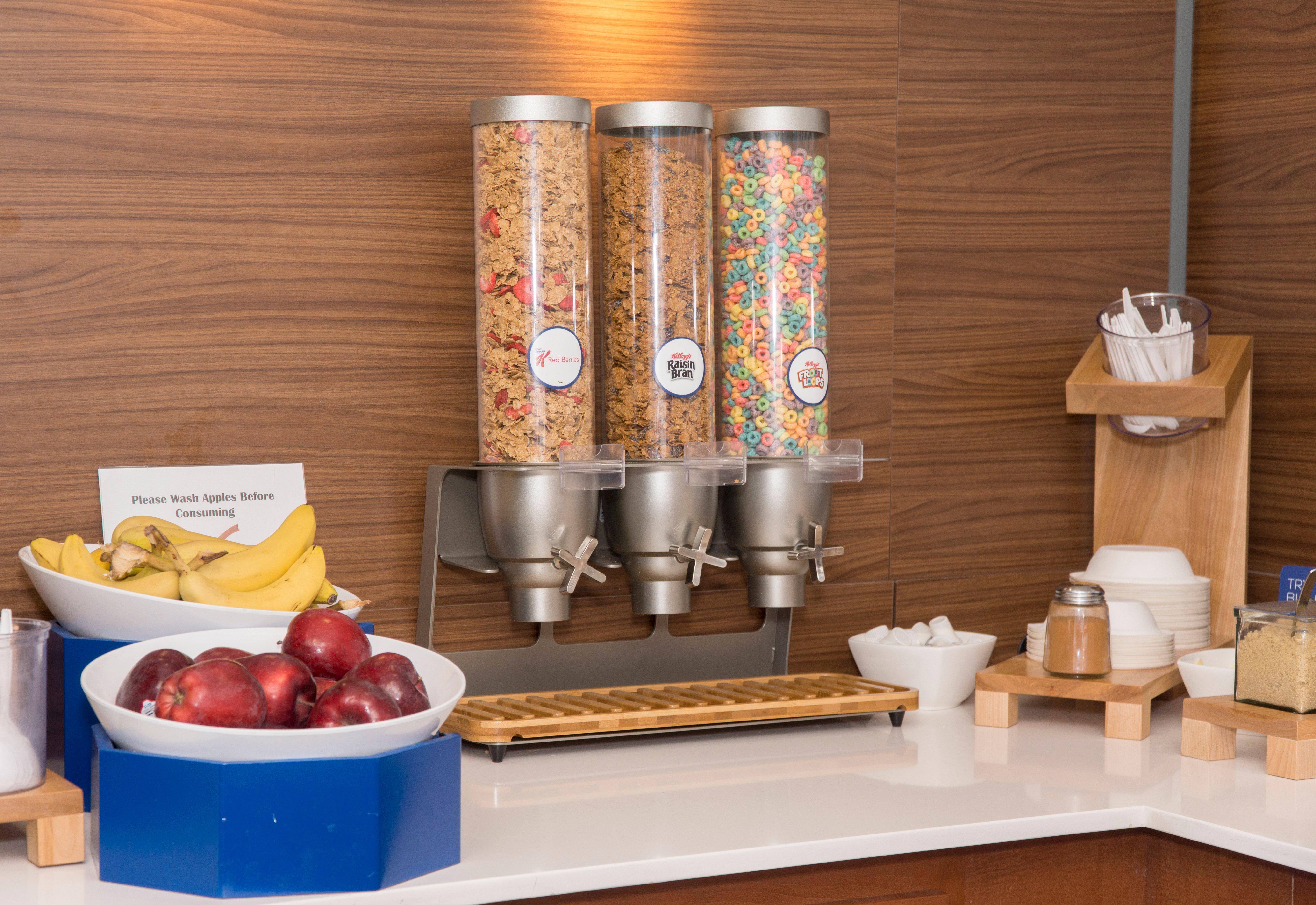 Holiday Inn Express Hotel & Suites Madison By Ihg Εξωτερικό φωτογραφία
