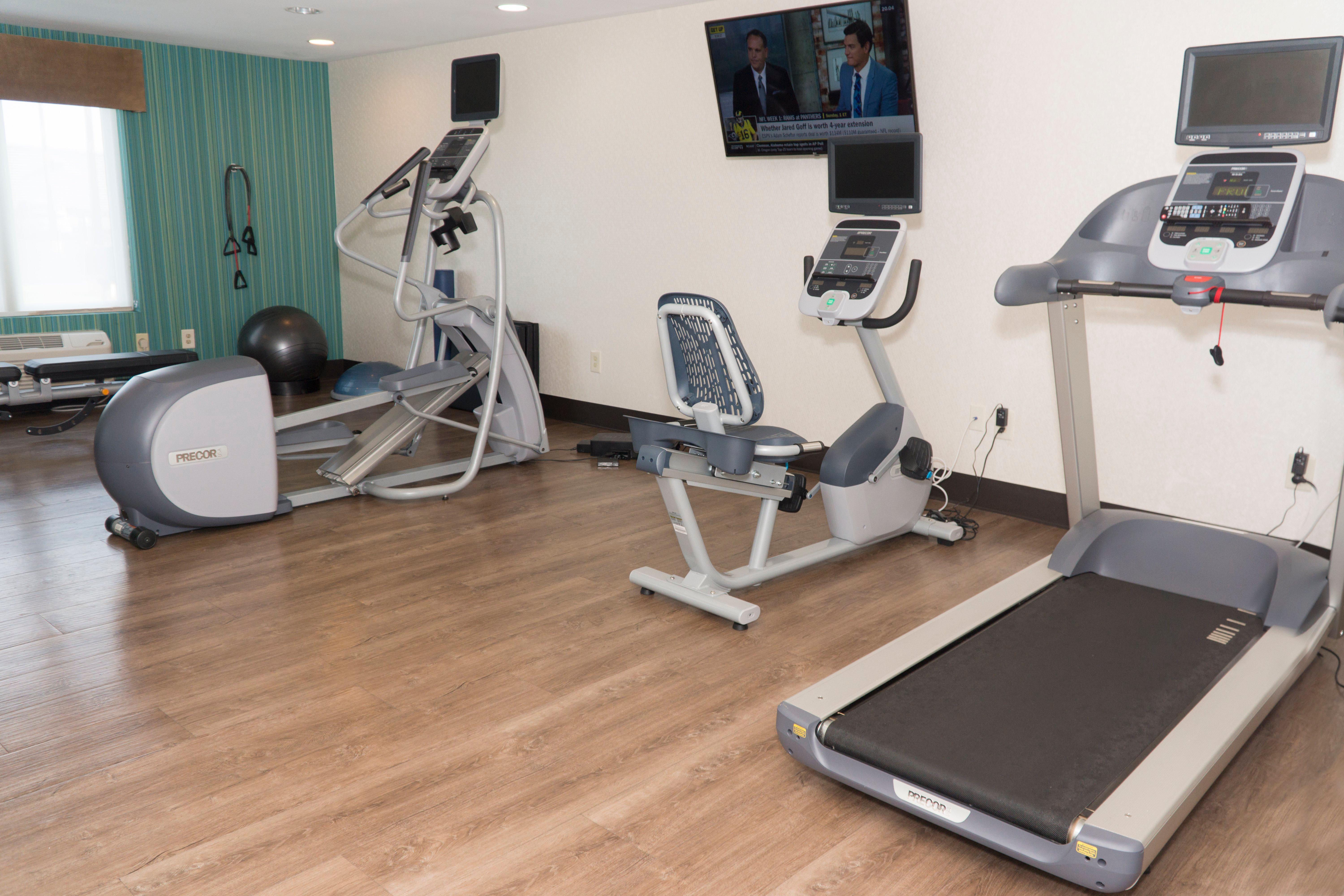 Holiday Inn Express Hotel & Suites Madison By Ihg Εξωτερικό φωτογραφία